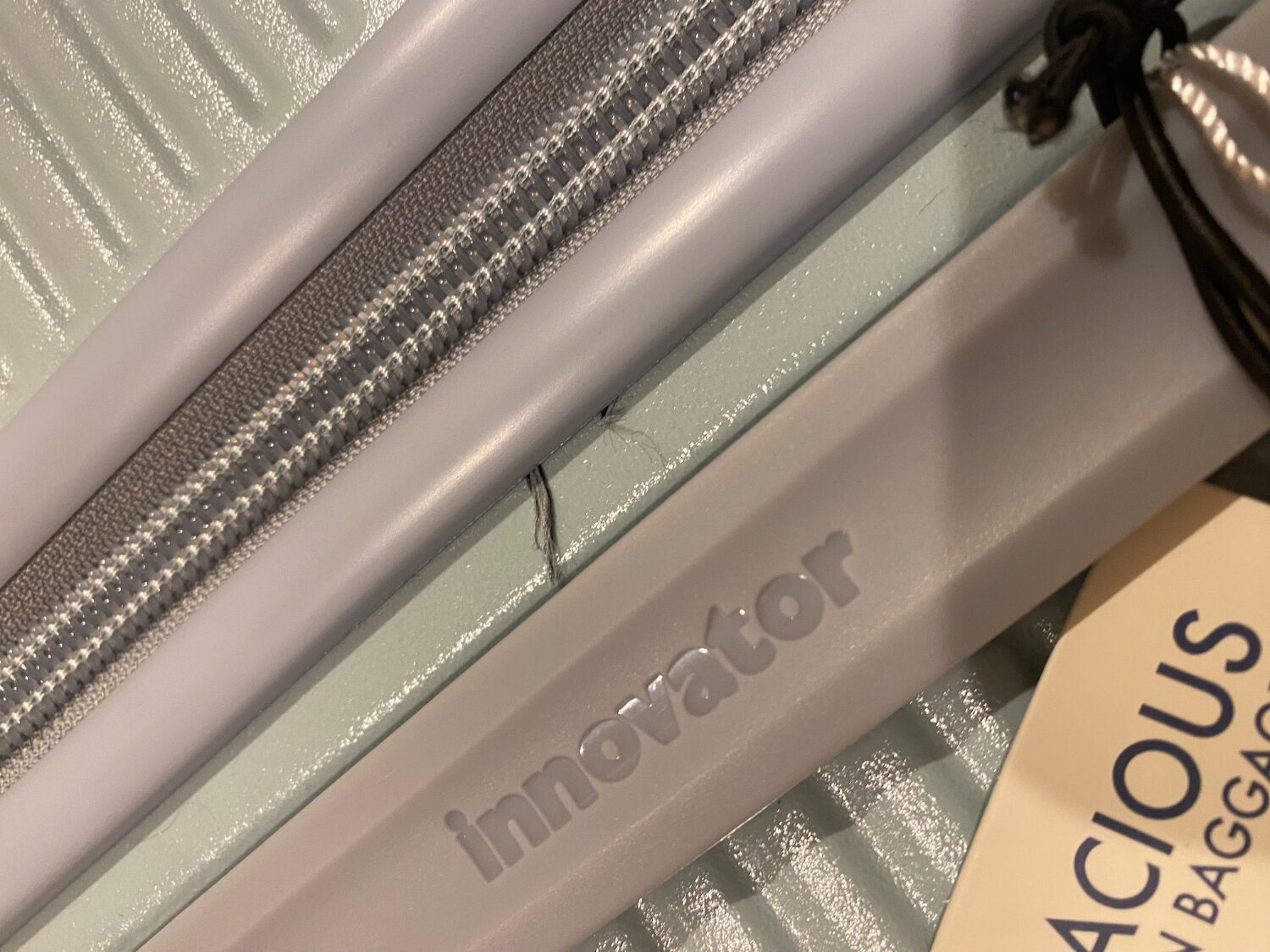 INV650DORのロゴ部分