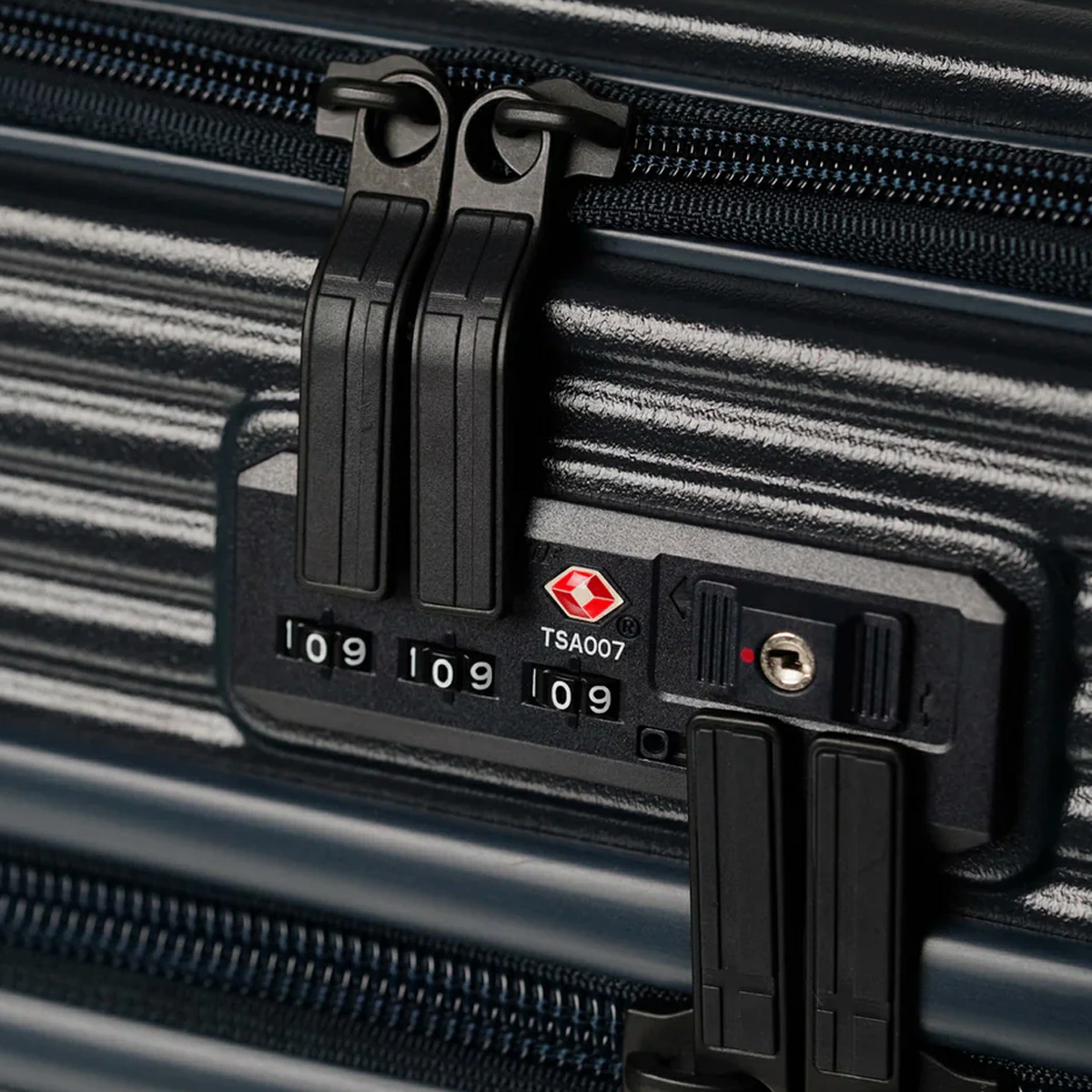 INV750DORのTSAロック