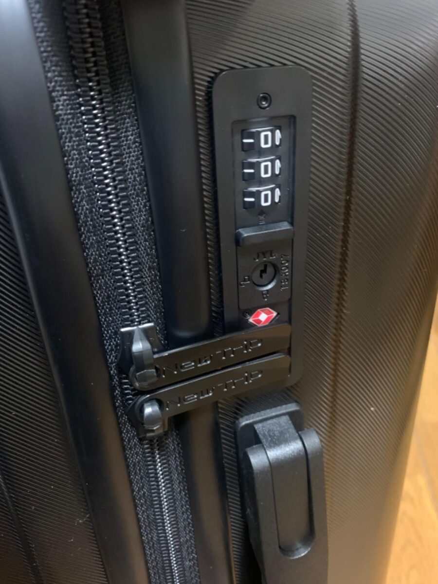New Trip GB0701 Plus の鍵・ファスナー部分