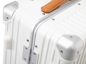 タビトラ KRS8268 の質感がわかる画像